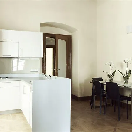 Apartment 3 Epoques By Adrez Prague