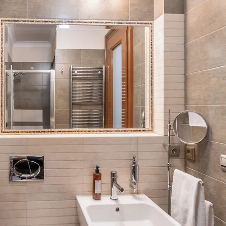 Apartman 3 Epoques By Adrez
