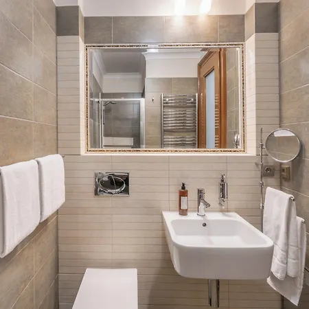 Apartman 3 Epoques By Adrez