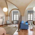 Apartment 3 Epoques By Adrez Prag