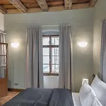 Apartment 3 Epoques By Adrez