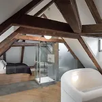 Apartment 3 Epoques By Adrez