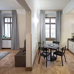 3 Epoques By Adrez Apartment Prag